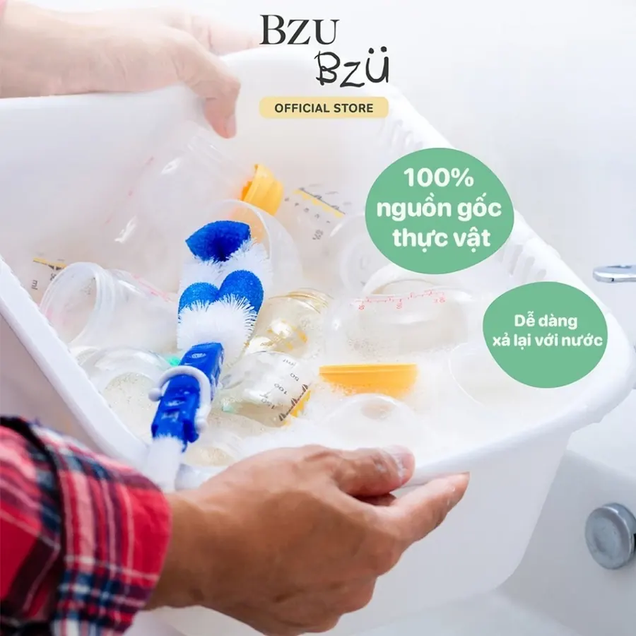 Rửa bình sữa và dụng cụ ăn dặm của bé bằng nước rửa thuần chay Bzu Bzu