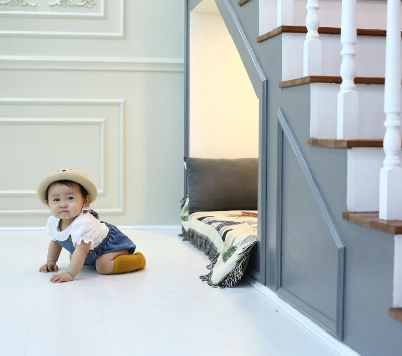 Dọn Nhà An Toàn Cho Bé Tập Bò, Tập Đi: Những Góc Mẹ Hay Bỏ Sót