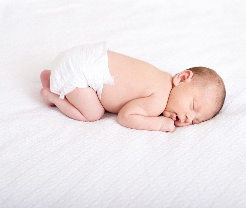 Kem Hăm Cho Bé: Loại Nào Không Chứa Corticoid, Bôi Sao Cho Đúng?